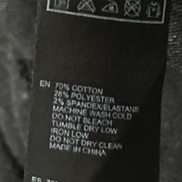 Forever 21 acid wash pants - size 27 - Picture 3 of 3